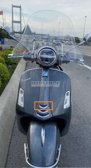 Parça: Gts 300 Hpe E5 Korna Paneli̇ Izgarasi Üst Krom